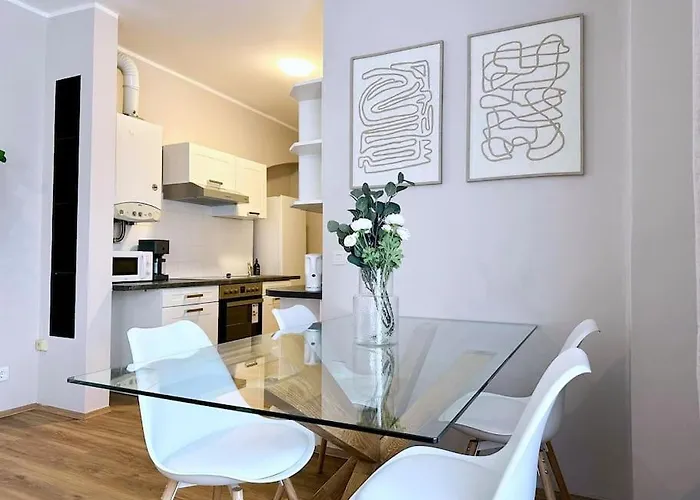 Next To Shopping Street I 5 Minutes To Inner Bécs